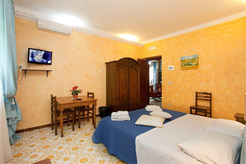 צ'יניזי Kunesias B&B מראה חיצוני תמונה