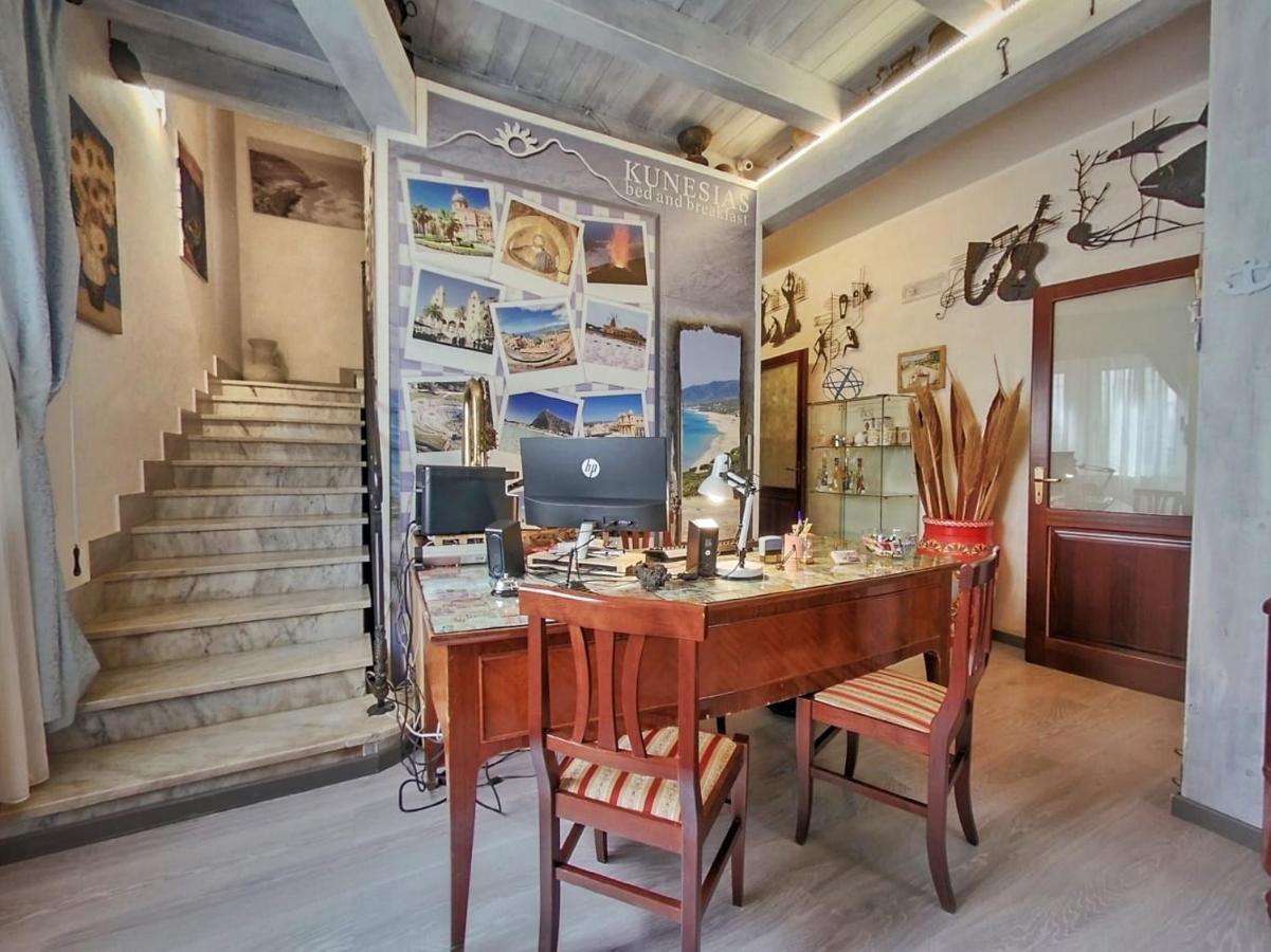 צ'יניזי Kunesias B&B מראה חיצוני תמונה