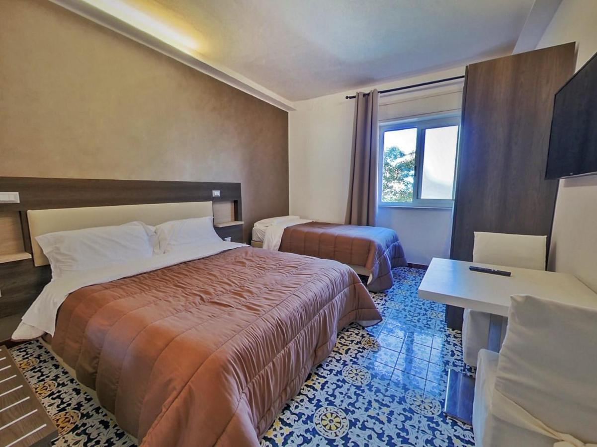 צ'יניזי Kunesias B&B מראה חיצוני תמונה