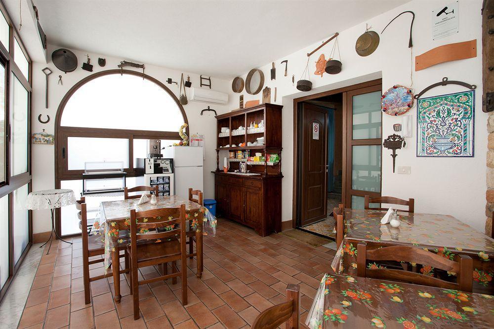 צ'יניזי Kunesias B&B מראה חיצוני תמונה