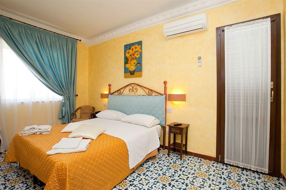 צ'יניזי Kunesias B&B מראה חיצוני תמונה