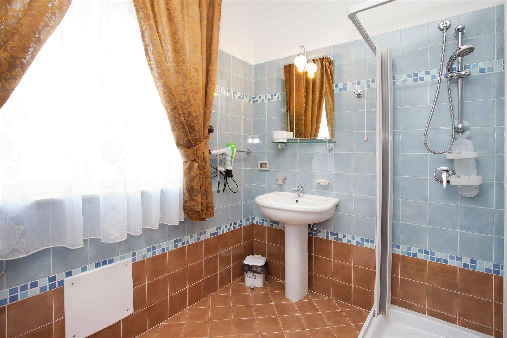 צ'יניזי Kunesias B&B מראה חיצוני תמונה